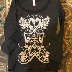 NO BOUNDARIES graphic long sleeve T-shirt